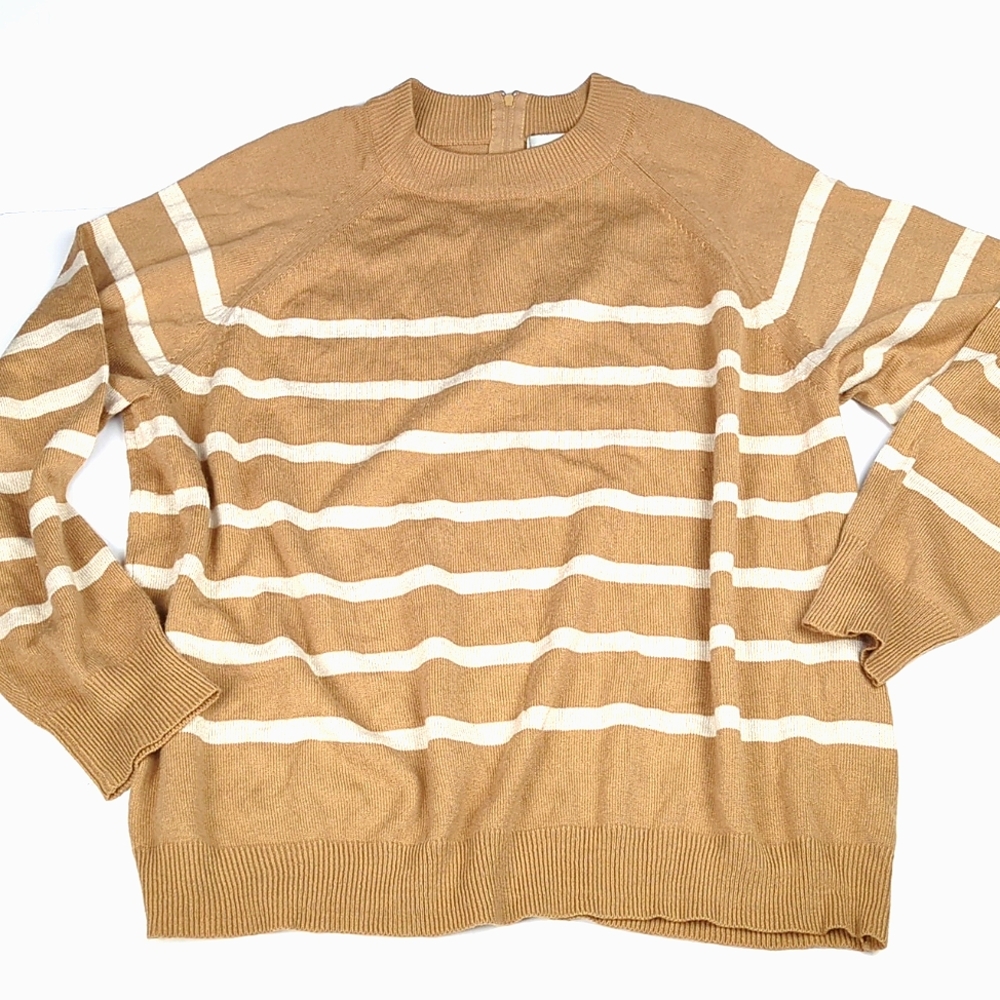 HAMPSHIRE STUDIO Women's Striped Tan and White Sweater